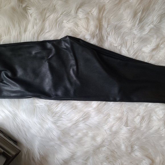 Leather pants - Picture 4 of 5